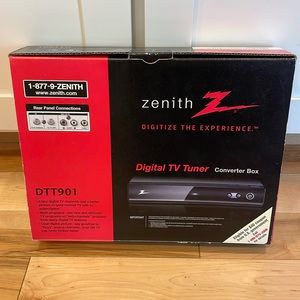 NIB Zenith DTT901 Digital TV Tuner Converter Box w/Analog Pass-Through & Remote